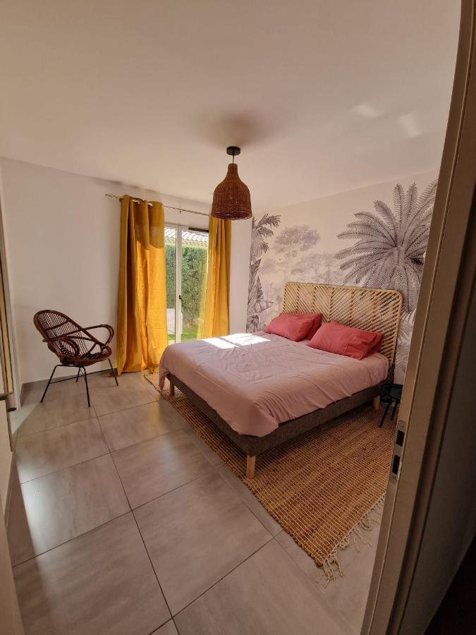 La Villa Bleue Saumane-de-Vaucluse Exteriör bild